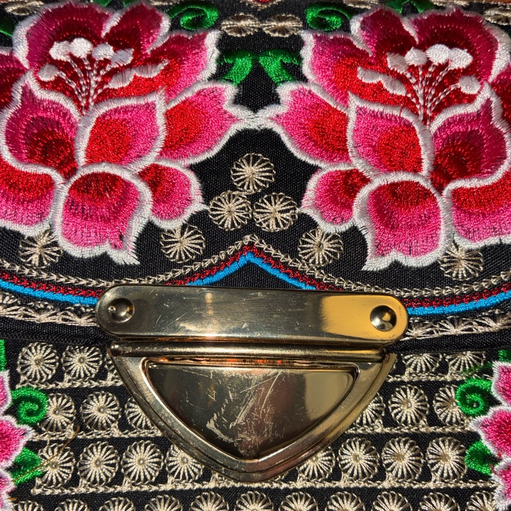 Floral Embroidered Black and Red Handbag - Picture 6 of 7